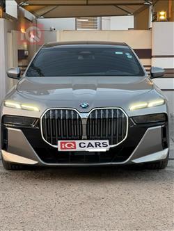 بي ام دبليو الفئة 7